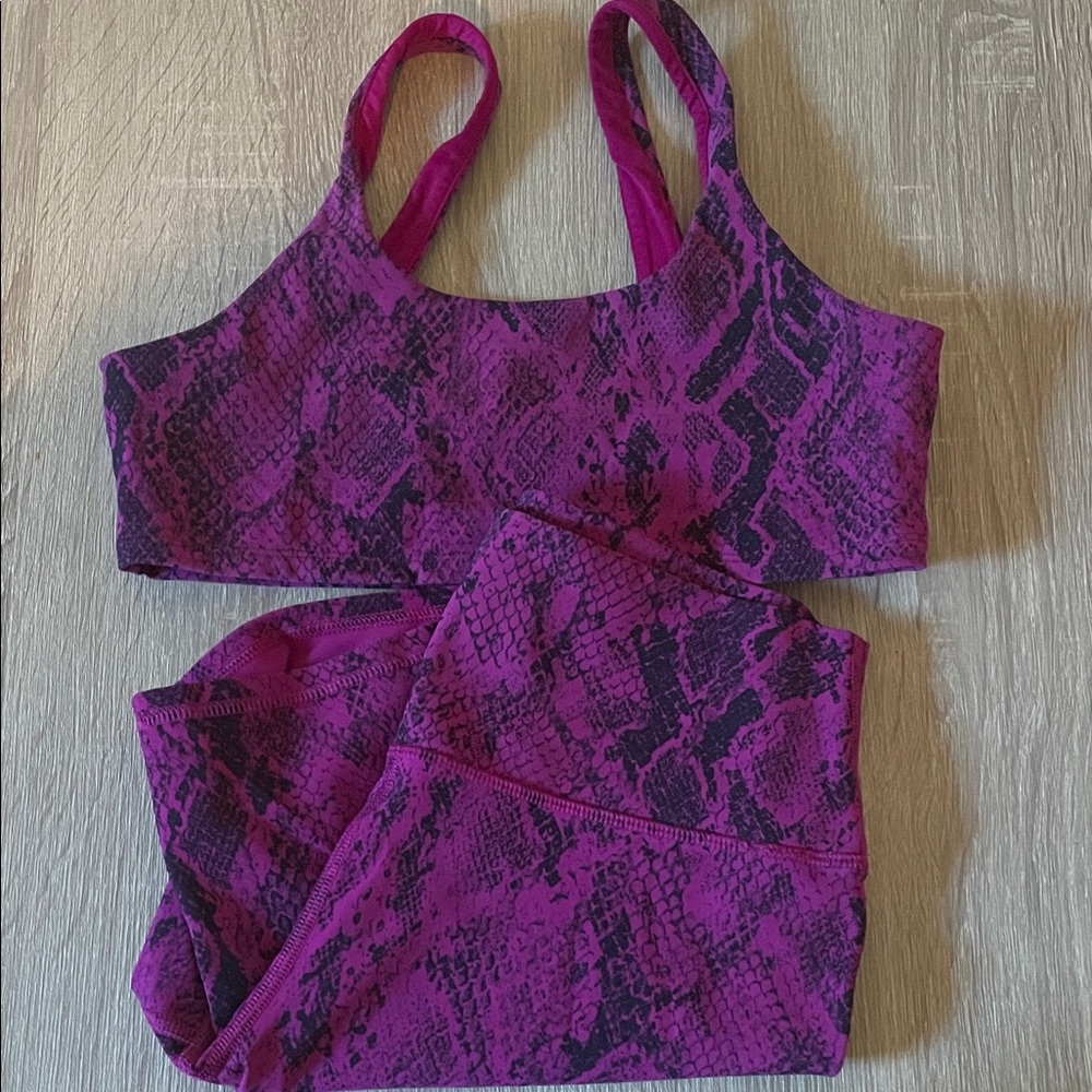 ALO Yoga snake print set women’s